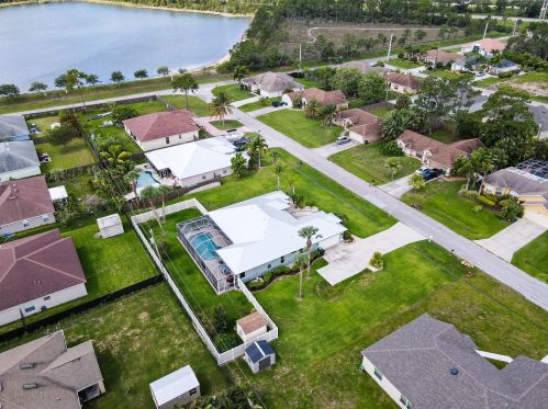 3173 Armucher St, Fort Pierce, FL 34953-4543