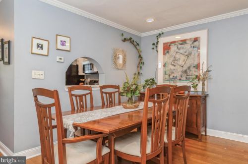 20 Van Buren Pl, Lawrence Township NJ  08648-4345 exterior