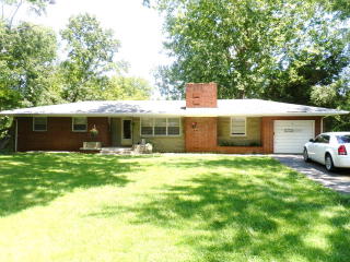 1015 Maple Ave, Cookeville, TN 38501-1826