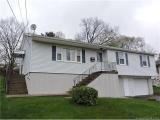 49 Holiday Hl, Waterbury, CT 06704-2122