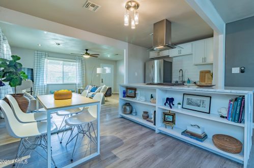 1106 12 St, Phoenix AZ 85086-7448 exterior