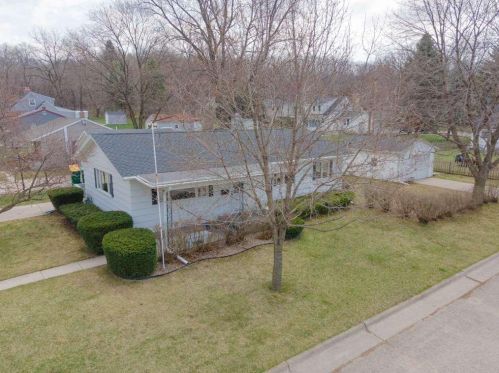 103 Henderson St, Edgerton, WI 53534-1525