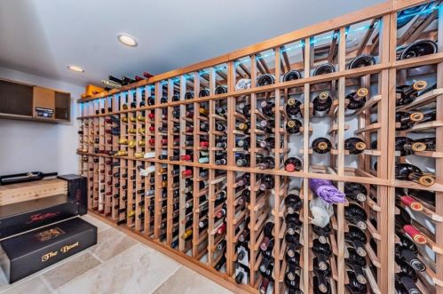 1999 Illinois Ave, Saint Petersburg FL  33703-3421 exterior