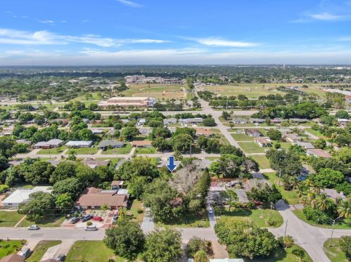 1904 York Ct, Fort Pierce, FL 34982-5639