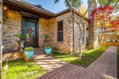 4837 Dexter Ave, Fort Worth, TX 76107-3739