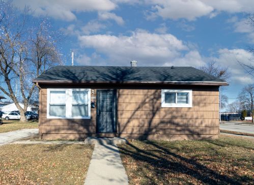 6000 Carmen Ave, Milwaukee, WI 53218-2013