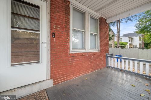 68 Adams St, Pottstown, PA 19464-6002