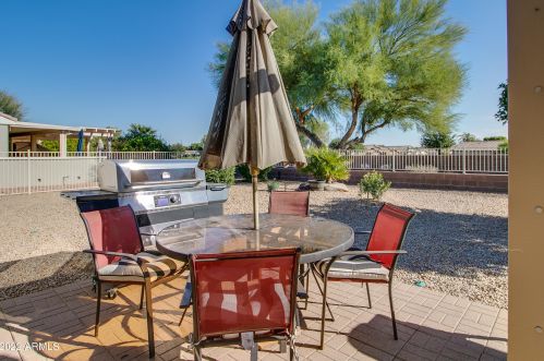 15223 Pasadena Dr, Sun City AZ 85374-8540 exterior