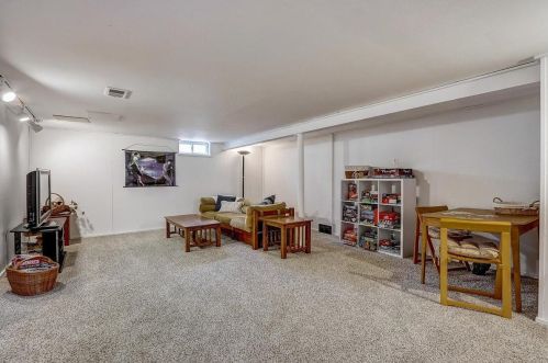 523 112, Milwaukee WI 53226-4132 exterior