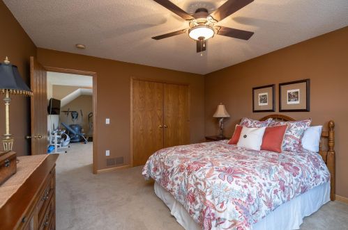 8359 College Trl, Inver Grove Heights MN 55076-3201 exterior