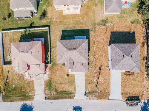 200 Albany Dr, Kissimmee FL 34758-2204 exterior