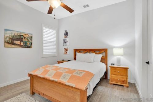 52090 Avenida Mendoza, La Quinta CA  92253-3296 exterior