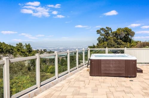 5087 Silver Arrow Dr, Rancho Palos Verdes CA  90275-3737 exterior