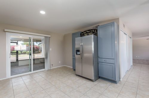 2209 Everett Dr, Phoenix AZ  85022-4109 exterior