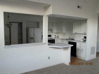 145 Post Oak Rd, Yorktown VA  23693-4940 exterior