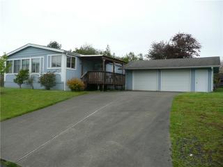 428 Welsh St, Raymond, WA 98577-3711