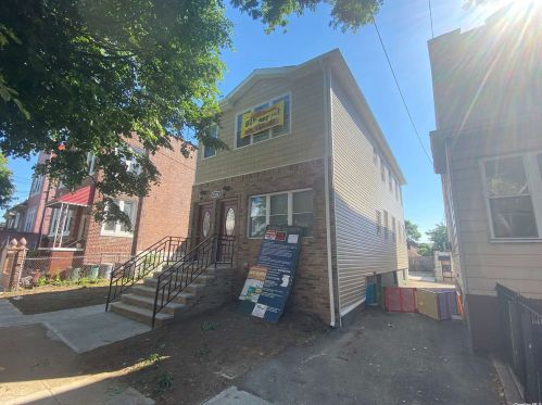 4334 Gunther Ave, Bronx, NY 10466-1808