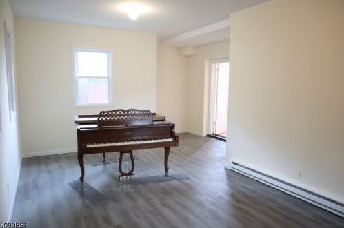 311 Walnut St, Nutley NJ  07110-1814 exterior