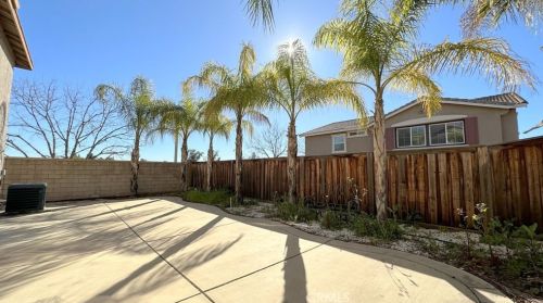 53221 Savannah Ct, Lake Elsinore CA  92532-1623 exterior