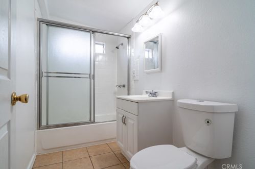 691 Date Ave, Rialto CA  92376-7006 exterior