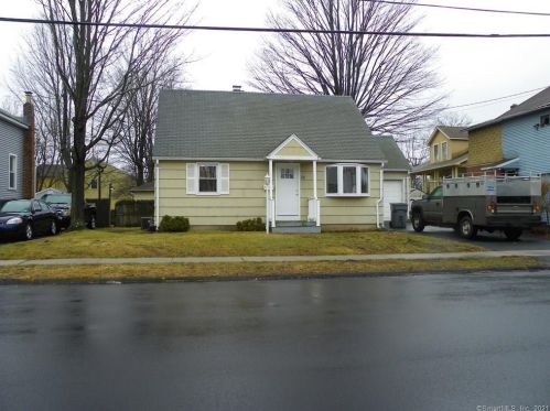 58 Hillside Ave, Plainville CT  06062-2830 exterior