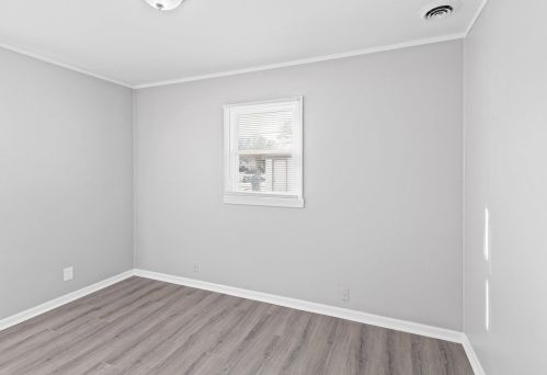 206 Morgan Ave, Milwaukee WI 53207-3724 exterior