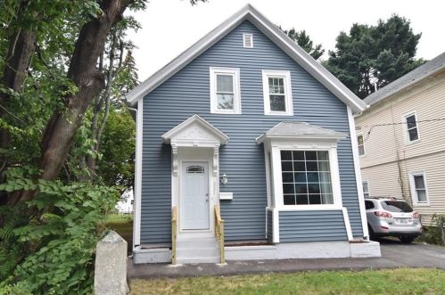 225 Whittier Ave, Providence, RI 02909-4438