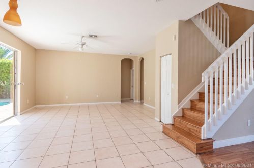 913 168 Ave, Hollywood FL 33028-2021 exterior