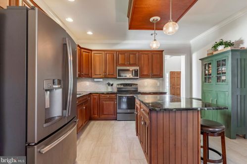 25 Summerlyn Dr, Ephrata PA  17522-9331 exterior