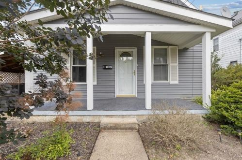 52 Vincennes Ave, Noblestown, PA 15071-1269