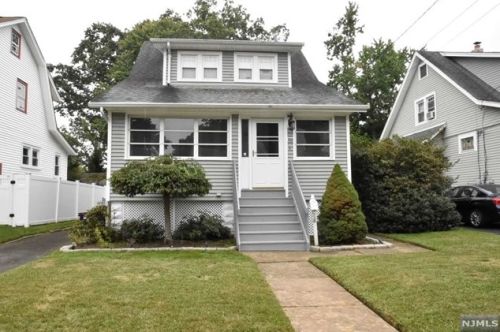 117 Roosevelt Ave, Dumont NJ  07628-2837 exterior