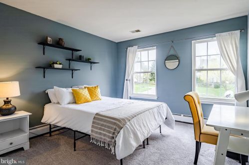 1048 Ryans Run, Boothwyn PA  19060-4411 exterior