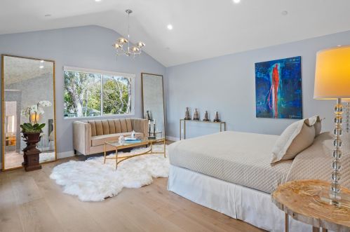 4552 Ethel Ave, North Hollywood CA  91605-4703 exterior