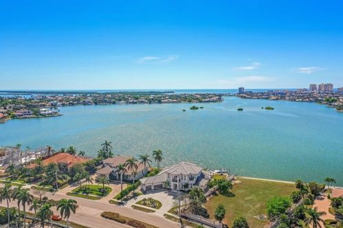 550 Barfield Dr, Marco Island, FL 34145-5921
