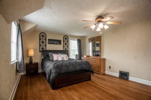 5313 State St, Hermitage PA  16148-9444 exterior