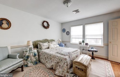 26 Manchester Ct, Berwyn PA  19312-1863 exterior