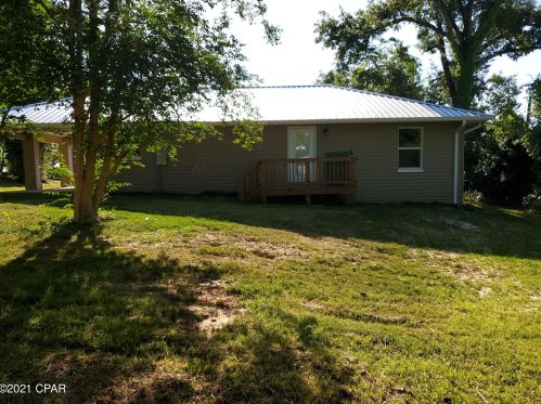 2831 Bertram St, Marianna FL  32448-4802 exterior