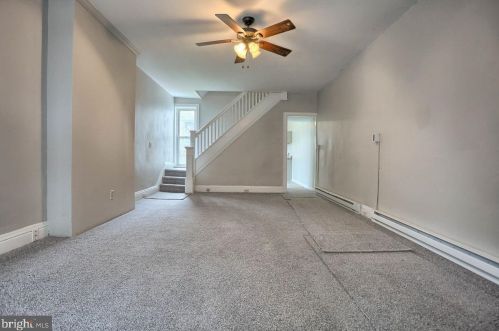 627 Oxford St, Harrisburg PA  17110-2521 exterior