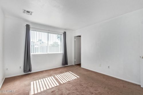 2953 Bluefield Ave, Phoenix AZ 85032-1441 exterior