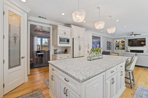 2054 Zinfandel Ct, Vacaville CA  95688-2829 exterior
