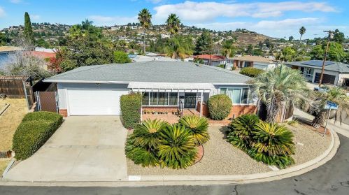 6728 Richard St, San Diego, CA 92115-1645