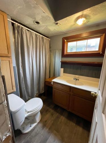 521 Sheridan St, Zanesville, OH 43701-2557