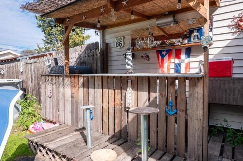 1009 Wilkes Barre St, Easton PA  18042-6381 exterior