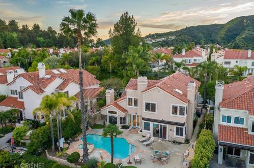 3622 Reina Ct, Calabasas CA exterior