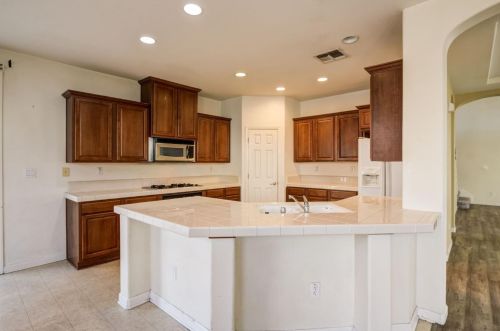 513 Leather Creek Ln, Grayson CA  95363-8775 exterior