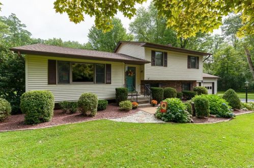 5 Penny Ln, Cornwall, NY 12518-2132