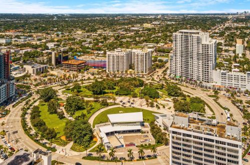 219 17 Ave, Hollywood FL 33020-2844 exterior