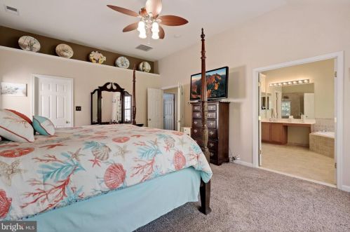 14149 Murphy Ter, Gainesville VA  20155-1725 exterior