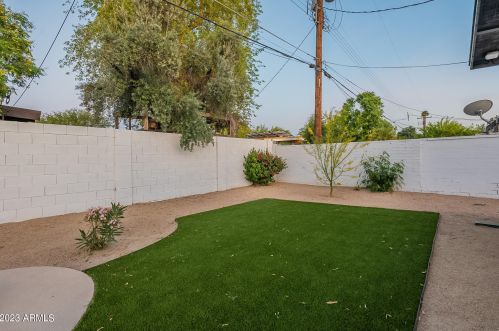 5821 10 St, Phoenix AZ 85087-7350 exterior