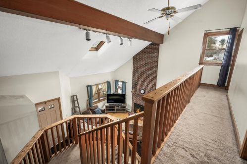 10 Lorri Rd, Derry NH  03038-4112 exterior